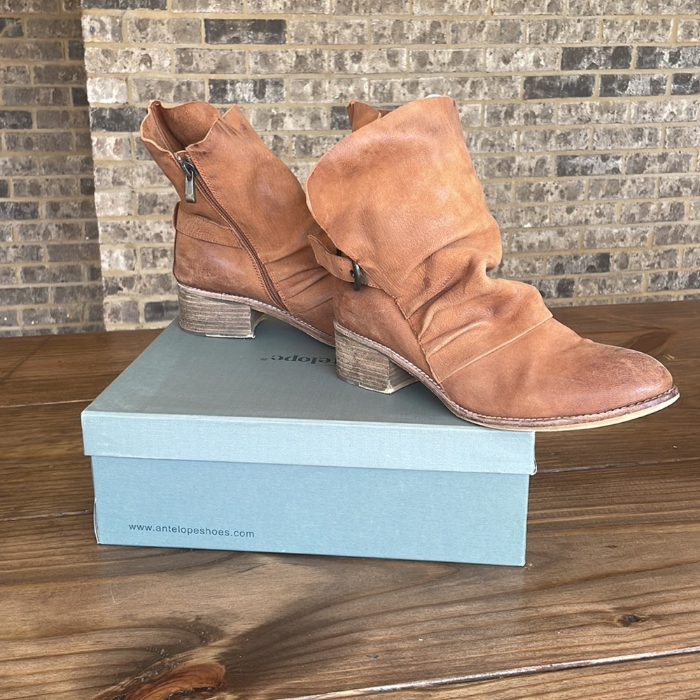 Antelope Leather slouch boots - Picture 4 of 12